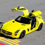 2013-Mercedes-Benz-SLS-AMG-E-Cell-3