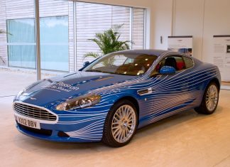 Facebook Aston Martin