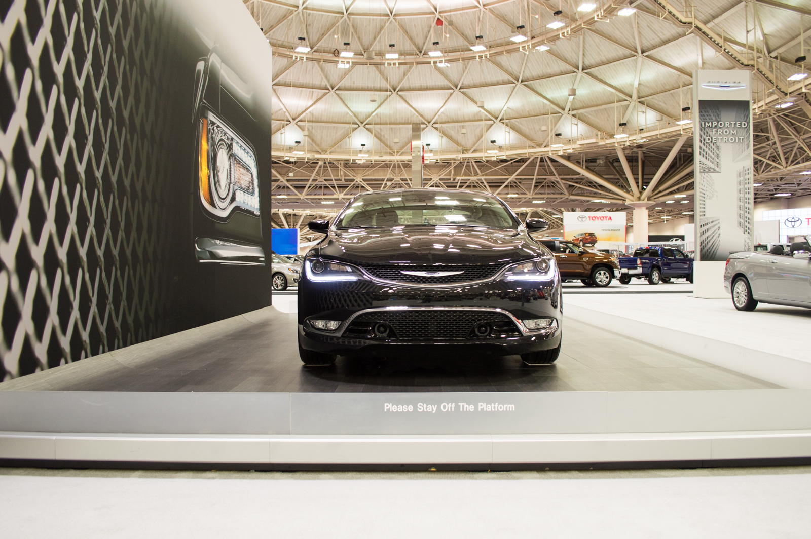 2015 Chrysler 200 Twin Cities Auto Show (2)