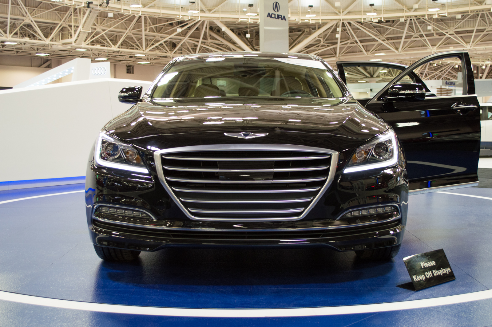 2015 Hyundai Genesis Twin Cities Auto Show