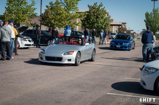 Cars And Coffee Siouxland - May 2016-16