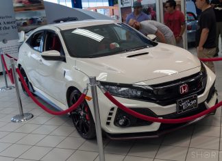 2017 Honda Civic Type R Reveal - Sioux Falls