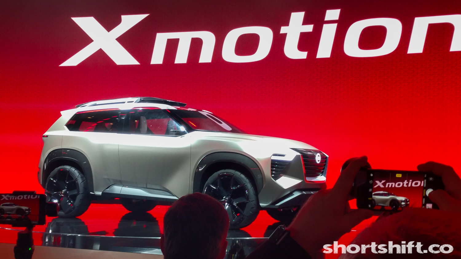 Nissan Xmotion Concept - Short Shift (2)