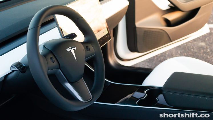 Tesla Model 3 - Short Shift-3
